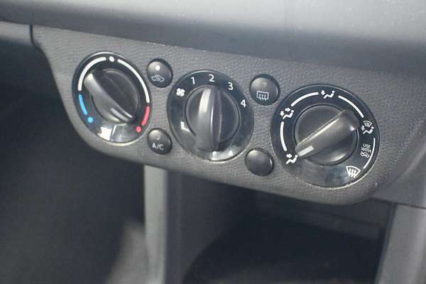 2009 Suzuki Swift  EZ 07 UPDATE