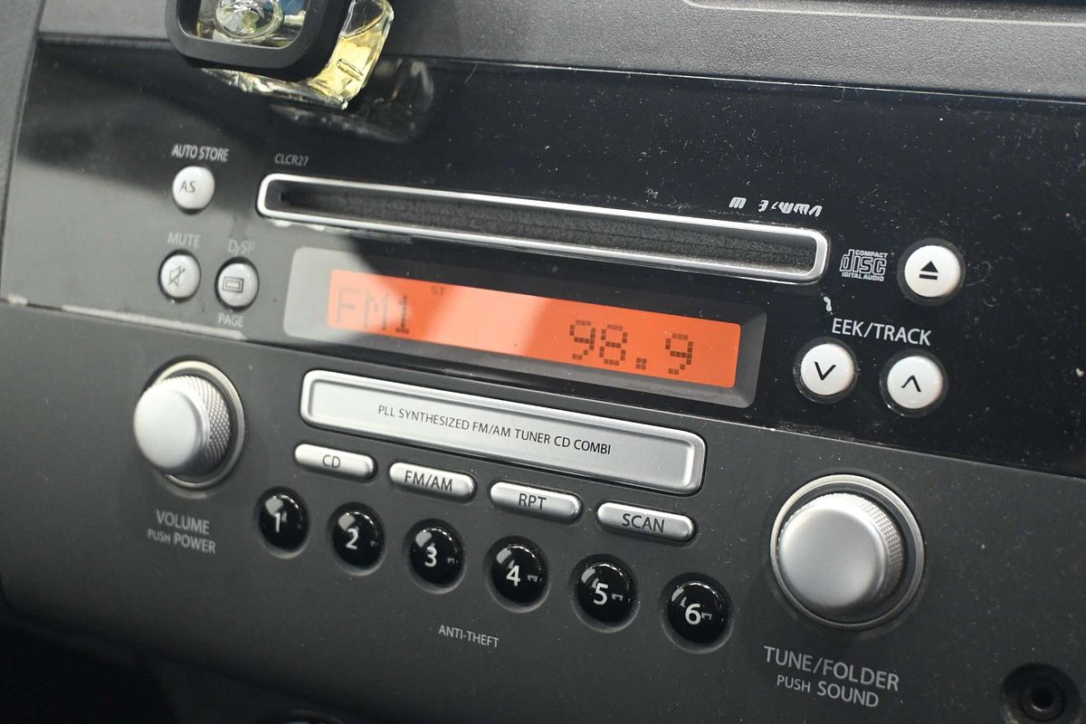 2009 Suzuki Swift  EZ 07 UPDATE