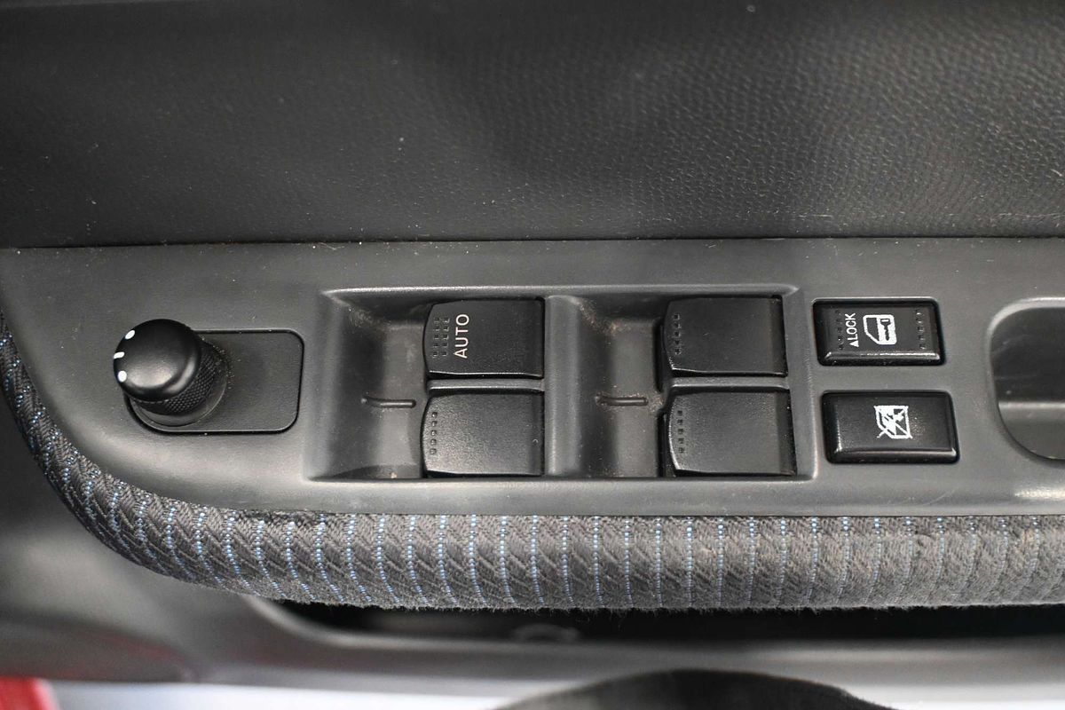 2009 Suzuki Swift  EZ 07 UPDATE