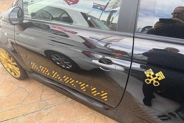 2024 Abarth 695 75 Anniversario