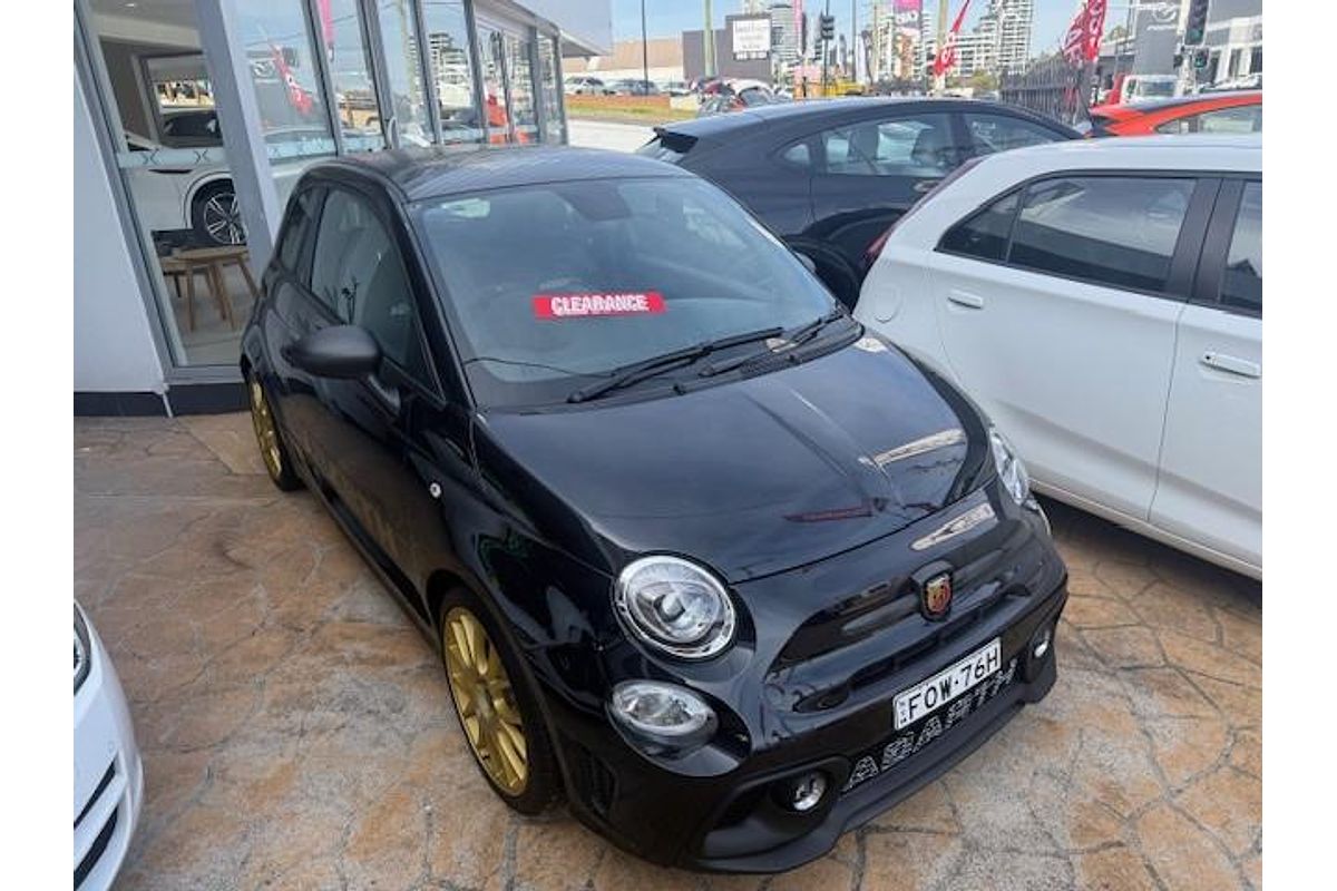 2024 Abarth 695 75 Anniversario