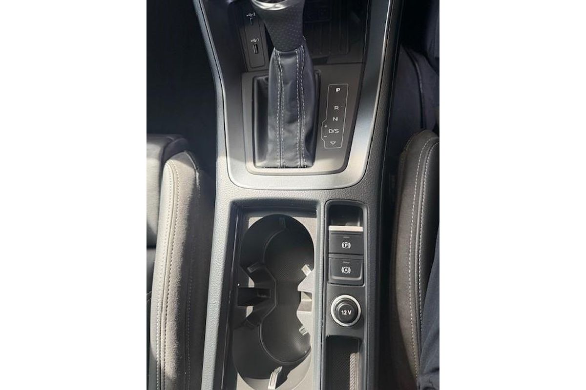 2020 Audi Q3 40 TFSI S line F3