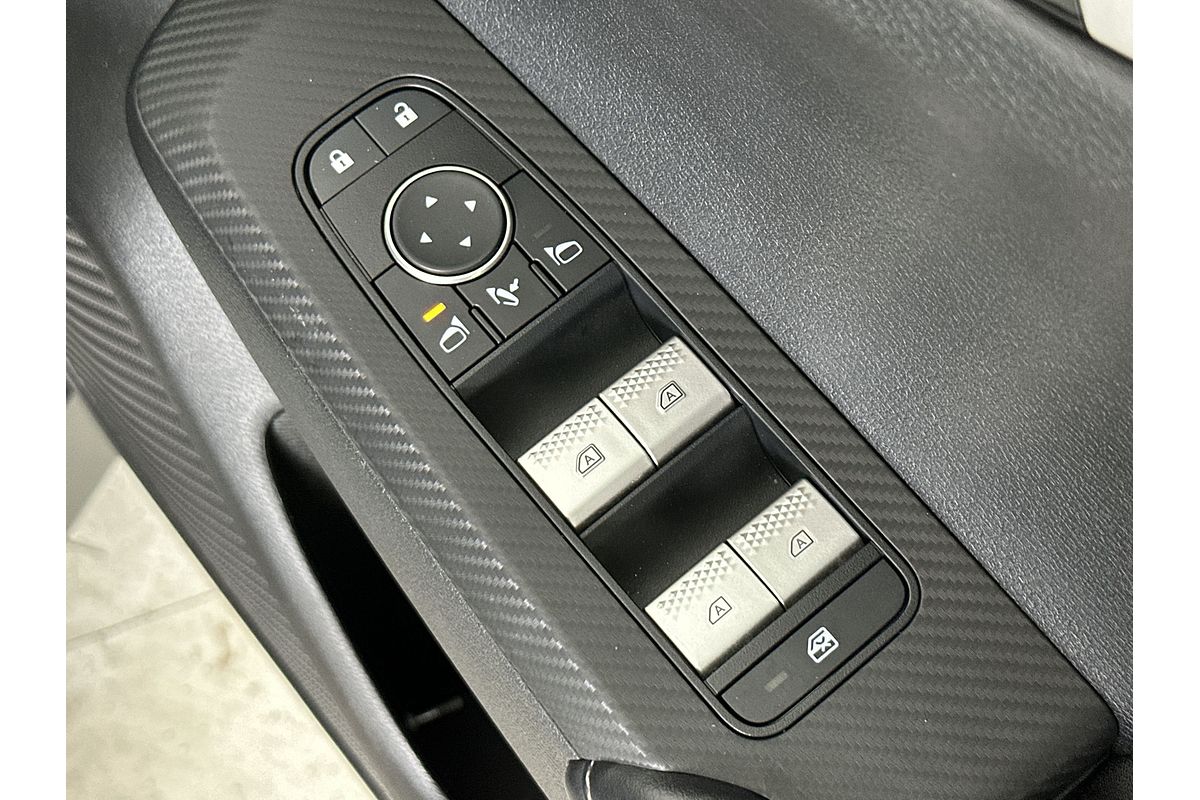 2024 Mitsubishi Outlander LS ZM