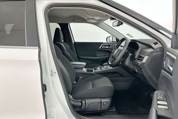 2024 Mitsubishi Outlander LS ZM