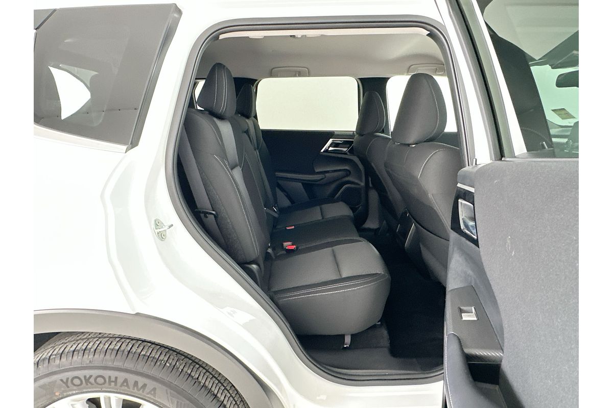 2024 Mitsubishi Outlander LS ZM