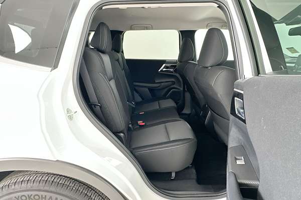 2024 Mitsubishi Outlander LS ZM