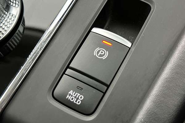 2024 Mitsubishi Outlander LS ZM