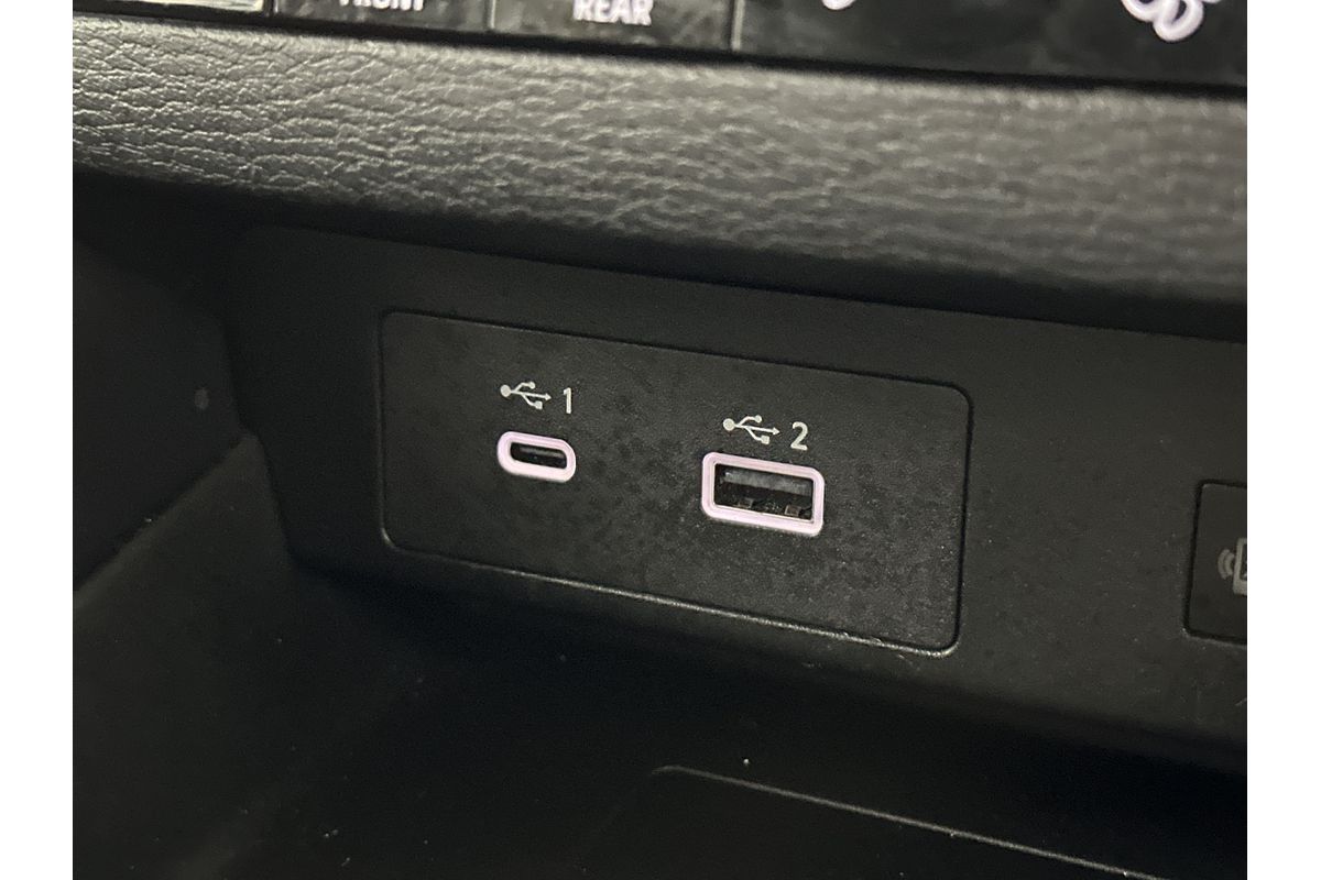 2024 Mitsubishi Outlander LS ZM