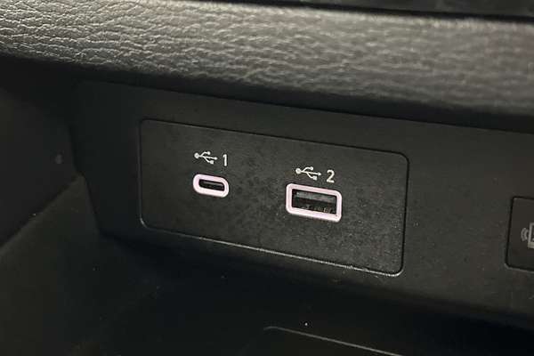 2024 Mitsubishi Outlander LS ZM