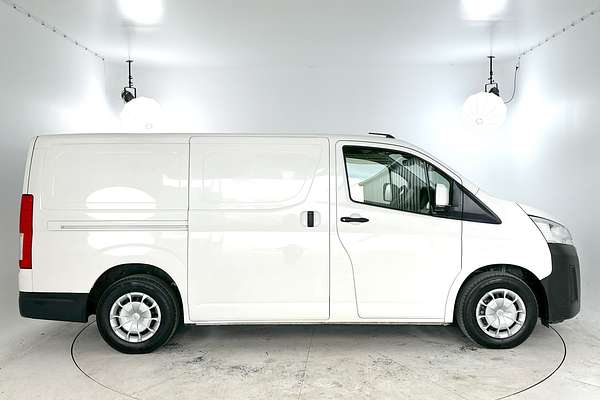 2024 Toyota Hiace GDH300R LWB