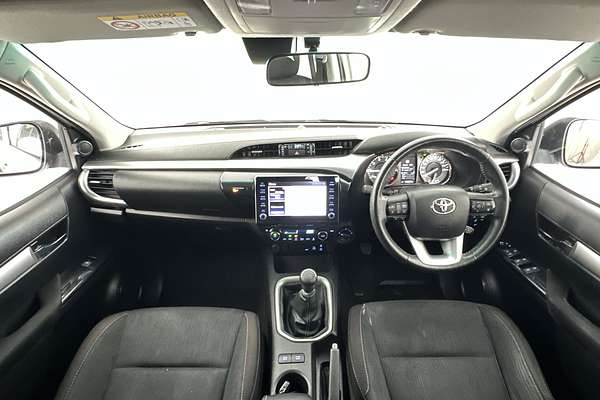2020 Toyota Hilux SR5 GUN126R 4X4