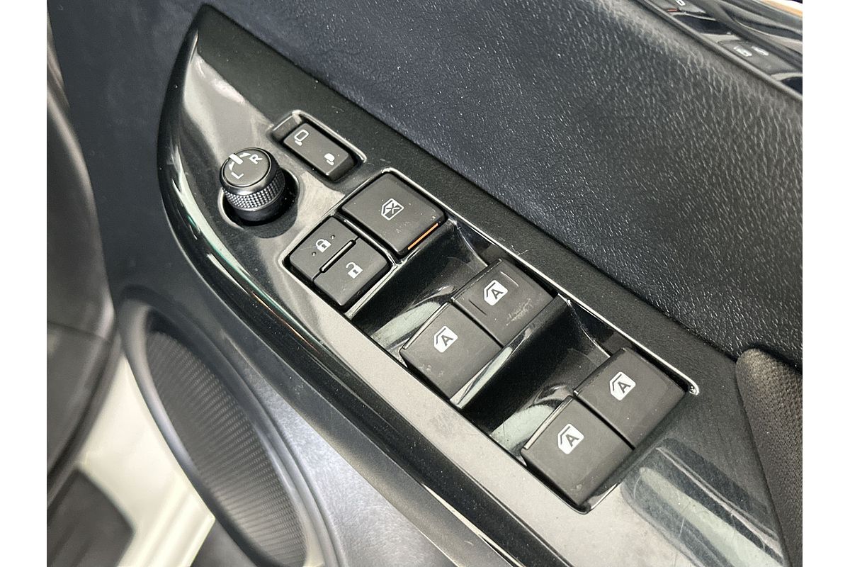 2020 Toyota Hilux SR5 GUN126R 4X4
