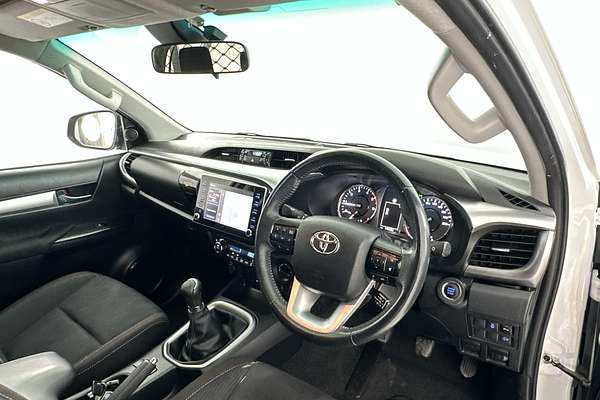 2020 Toyota Hilux SR5 GUN126R 4X4