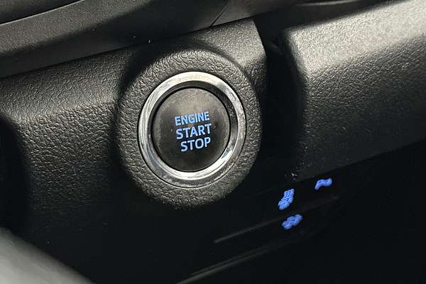 2020 Toyota Hilux SR5 GUN126R 4X4
