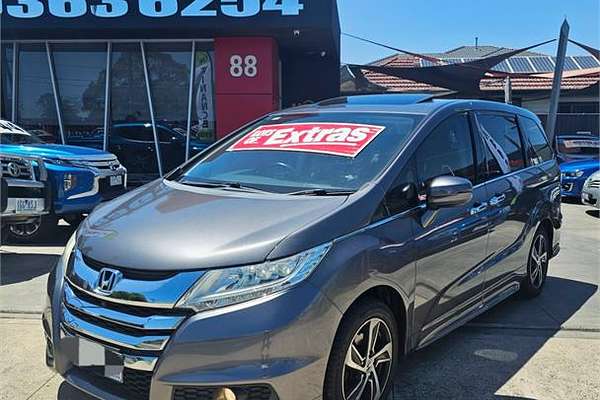 2015 Honda Odyssey VTi-L 5th Gen