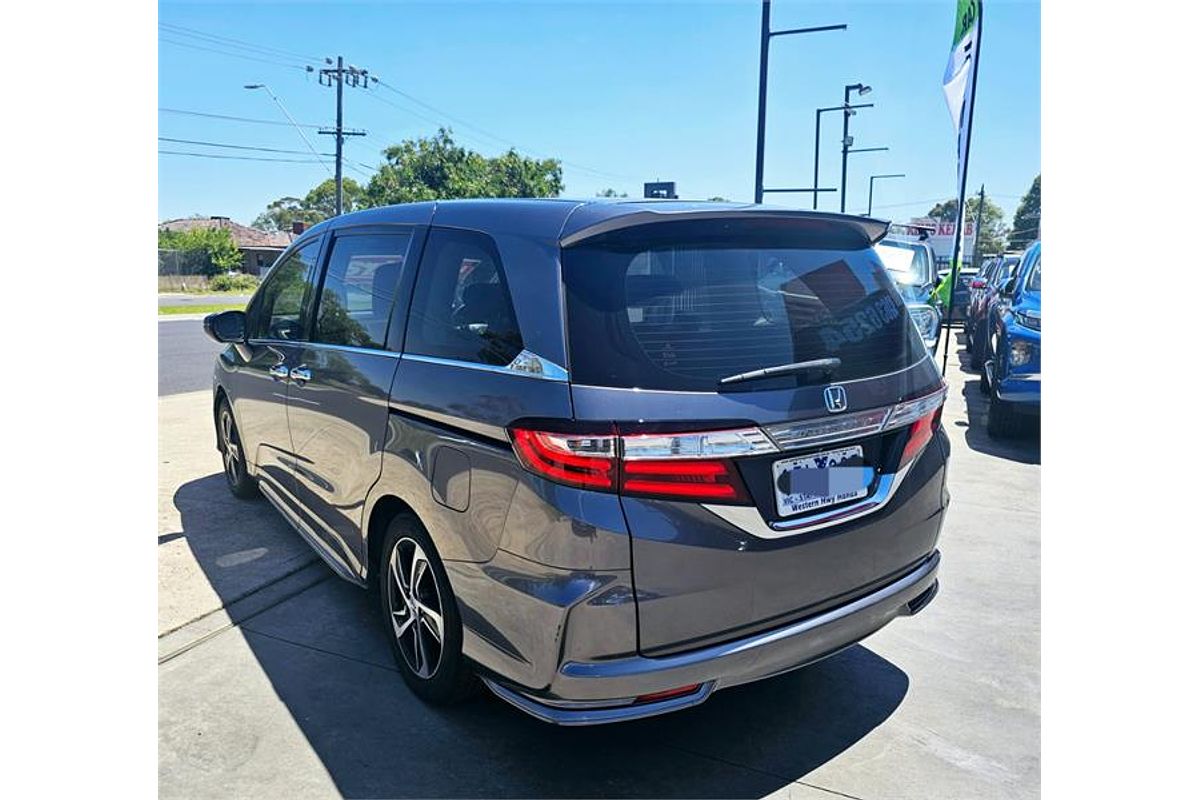 2015 Honda Odyssey VTi-L 5th Gen