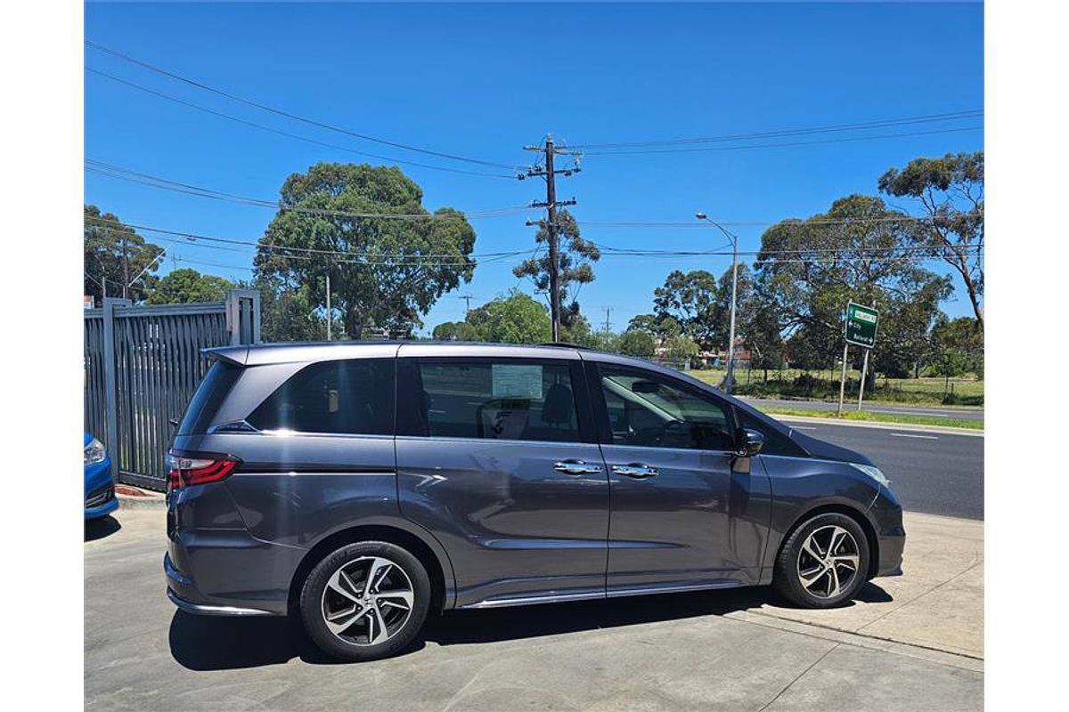 2015 Honda Odyssey VTi-L 5th Gen