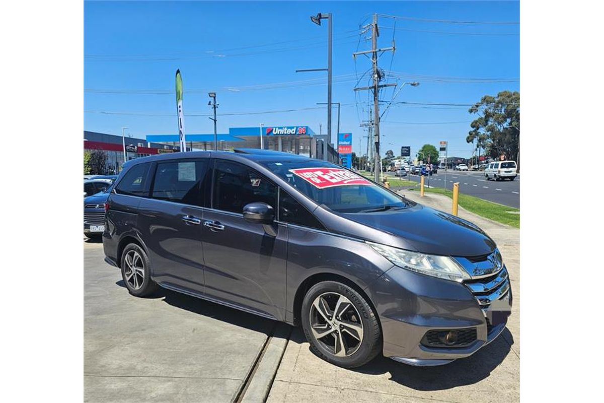 2015 Honda Odyssey VTi-L 5th Gen
