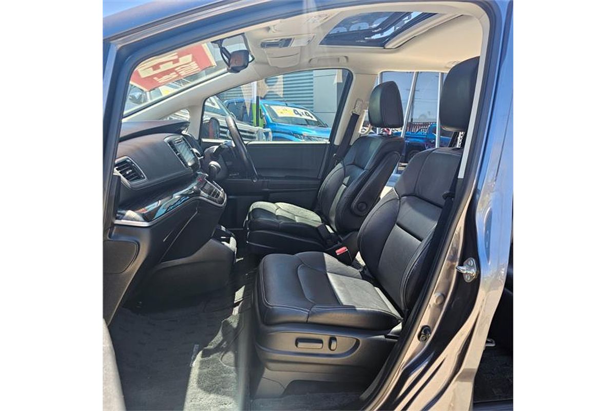 2015 Honda Odyssey VTi-L 5th Gen