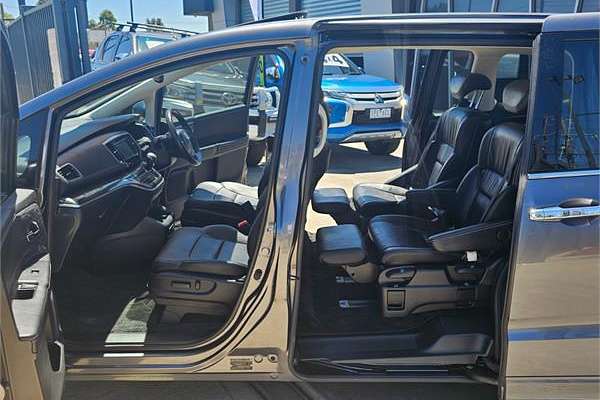 2015 Honda Odyssey VTi-L 5th Gen