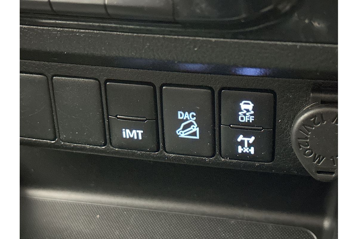 2020 Toyota Hilux SR5 GUN126R 4X4