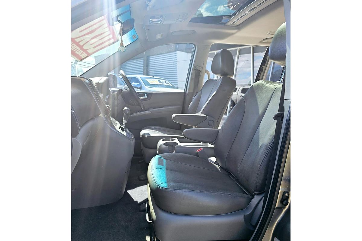 2009 Kia Grand Carnival Platinum VQ