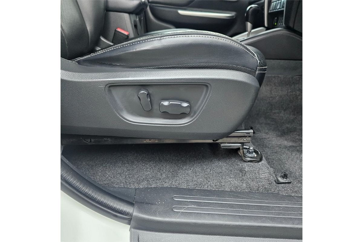 2019 Mitsubishi Triton GLS Premium MR 4X4