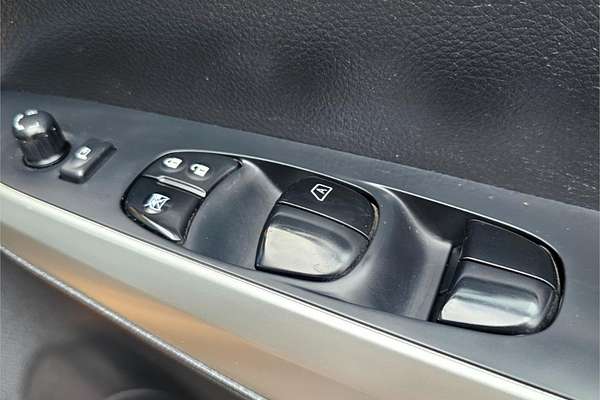 2015 Nissan Navara ST-X D23 4X4