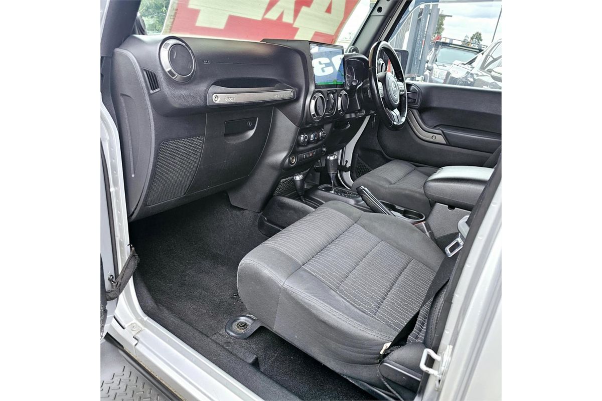 2011 Jeep Wrangler Unlimited Sport JK