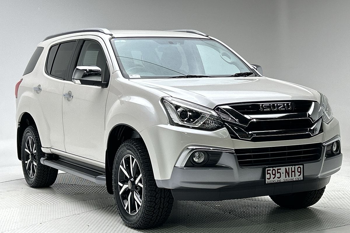 2021 Isuzu MU-X LS-T
