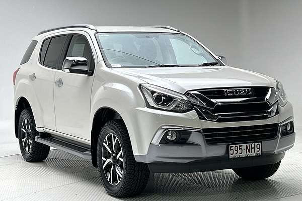 2021 Isuzu MU-X LS-T