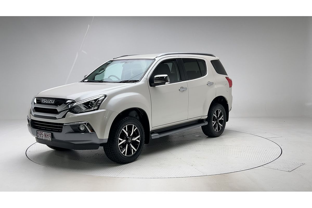 2021 Isuzu MU-X LS-T