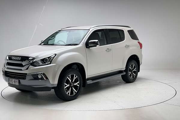 2021 Isuzu MU-X LS-T