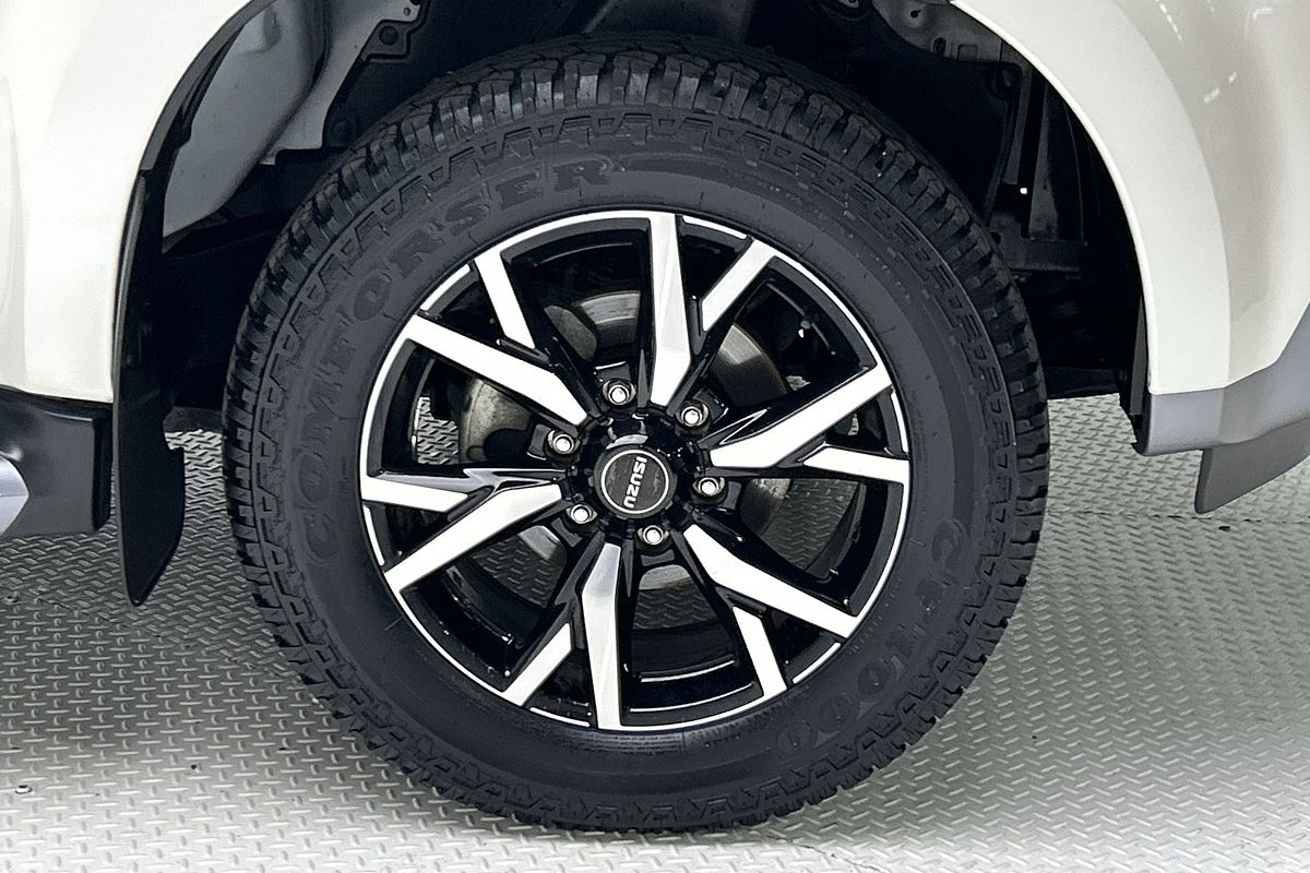 2021 Isuzu MU-X LS-T