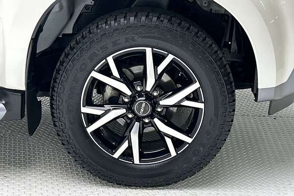2021 Isuzu MU-X LS-T