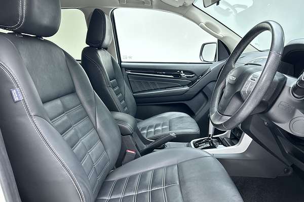 2021 Isuzu MU-X LS-T