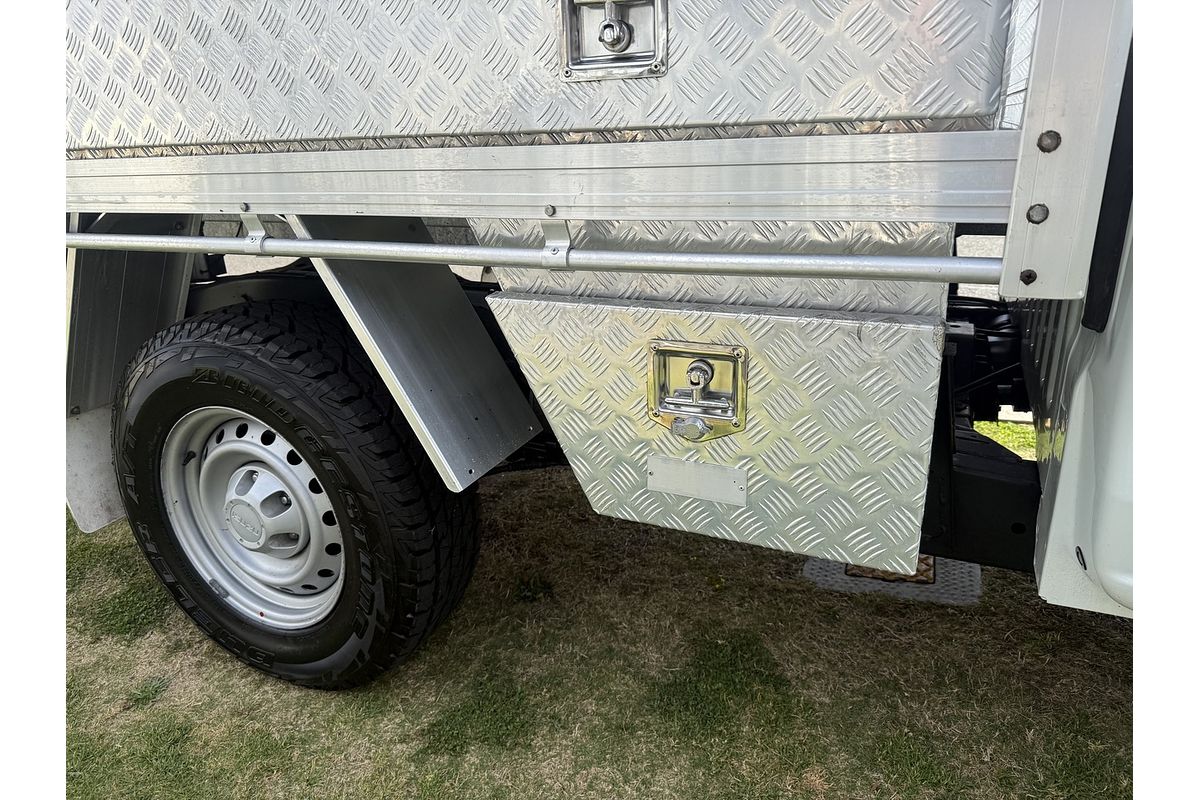 2016 Isuzu D-MAX SX High Ride Rear Wheel Drive