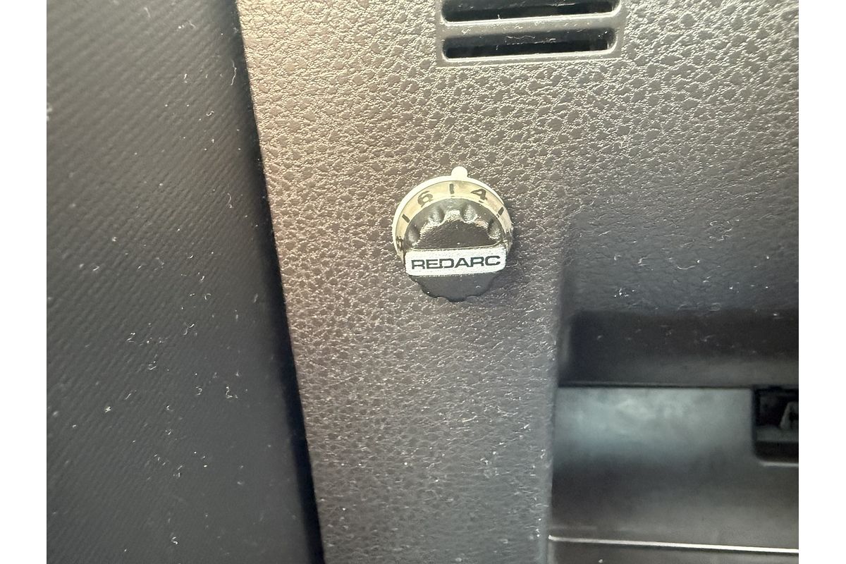 2016 Isuzu D-MAX SX High Ride Rear Wheel Drive