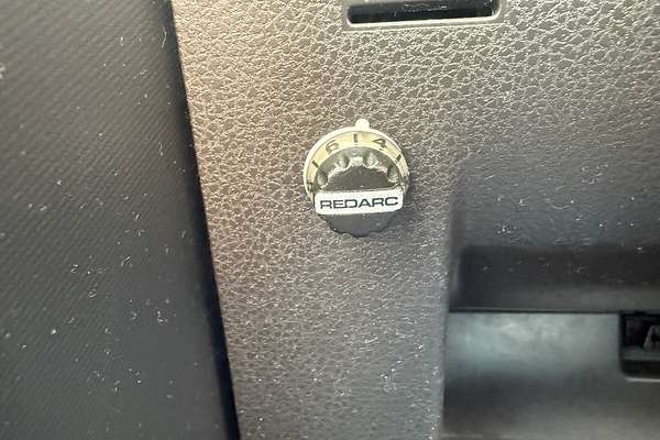 2016 Isuzu D-MAX SX High Ride Rear Wheel Drive