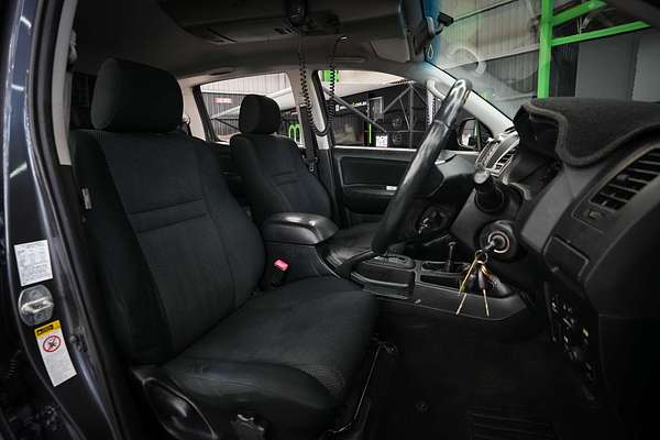 2014 Toyota Hilux SR5 KUN26R 4X4