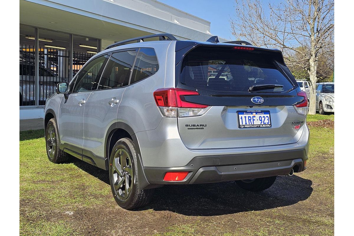 2025 Subaru Forester STI Sport S5