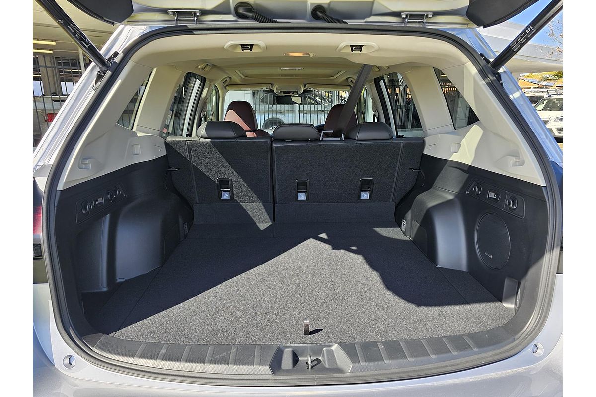2025 Subaru Forester STI Sport S5