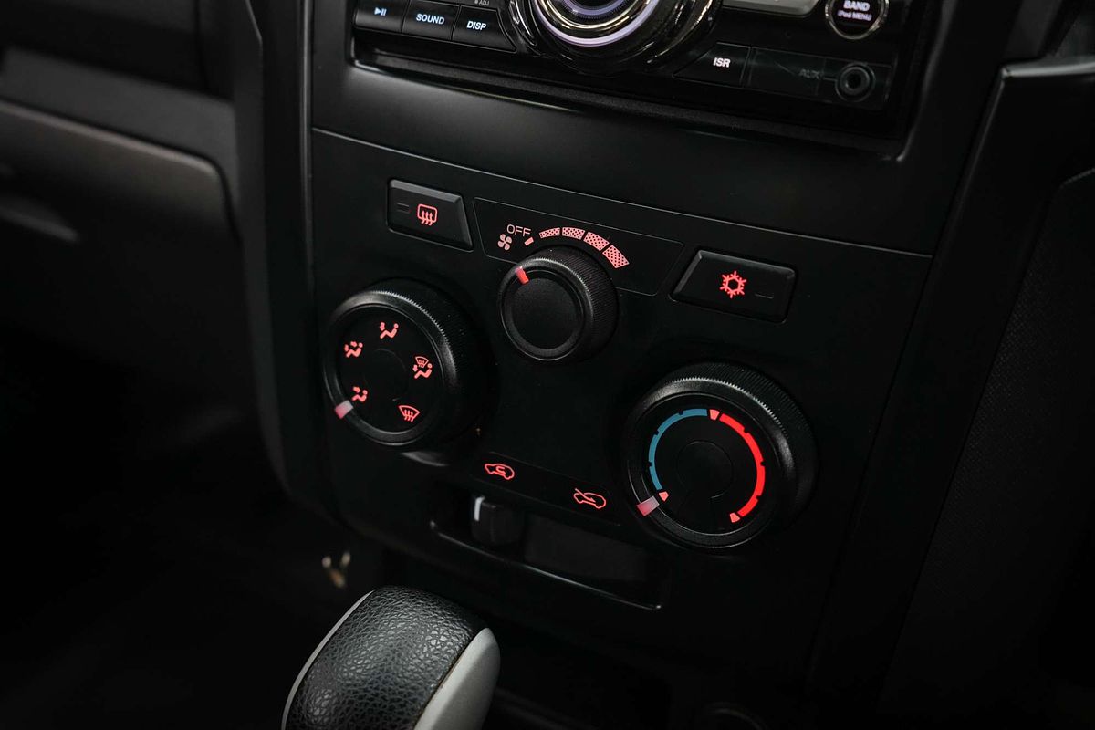 2013 Isuzu D-MAX SX 4X4
