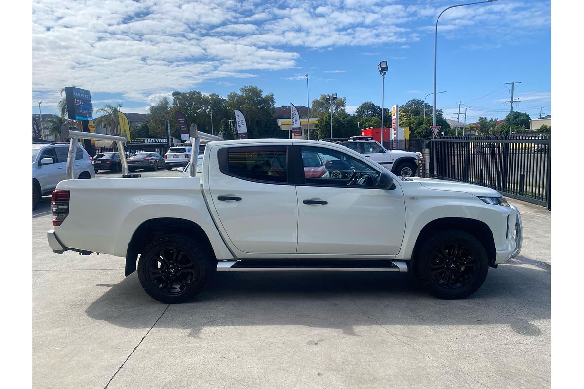 2022 Mitsubishi Triton GLX-R MR 4X4