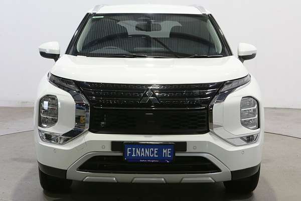2024 Mitsubishi Outlander LS ZM
