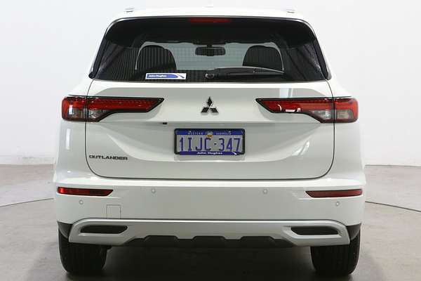 2024 Mitsubishi Outlander LS ZM