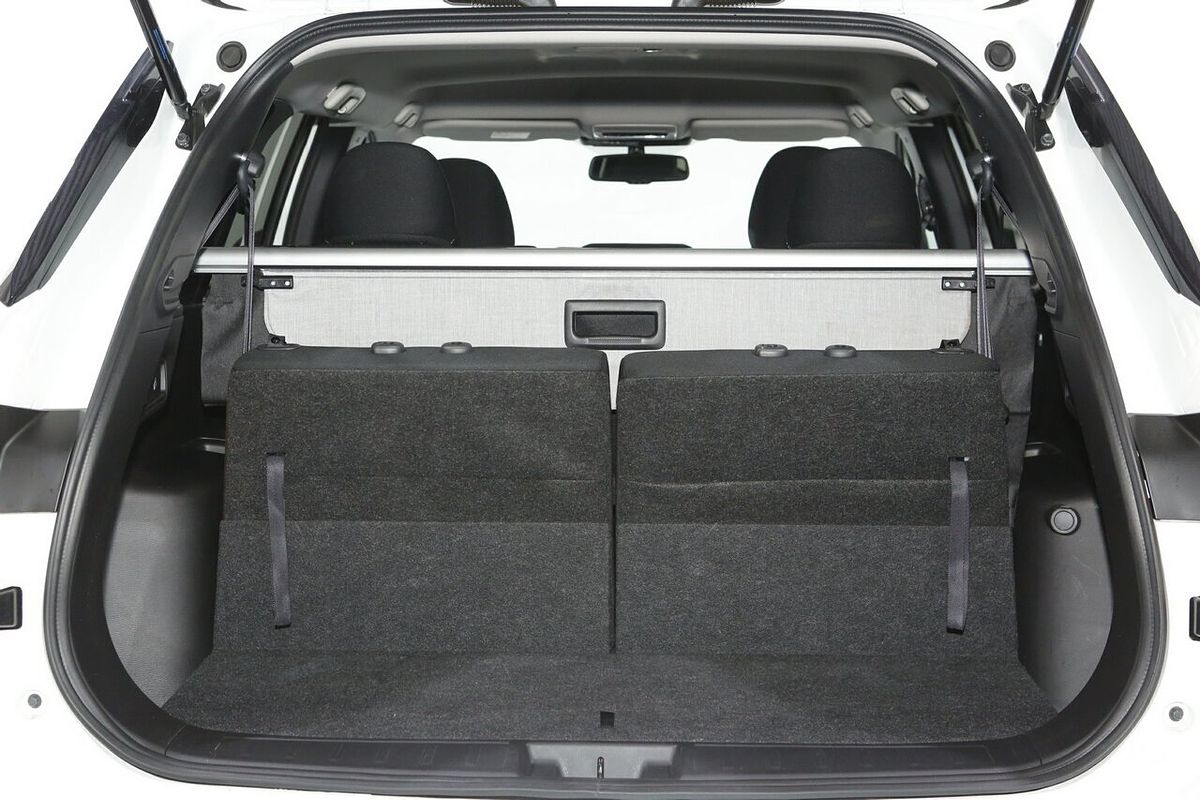 2024 Mitsubishi Outlander LS ZM