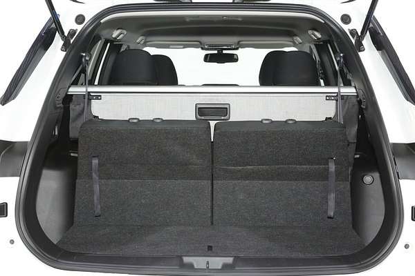 2024 Mitsubishi Outlander LS ZM