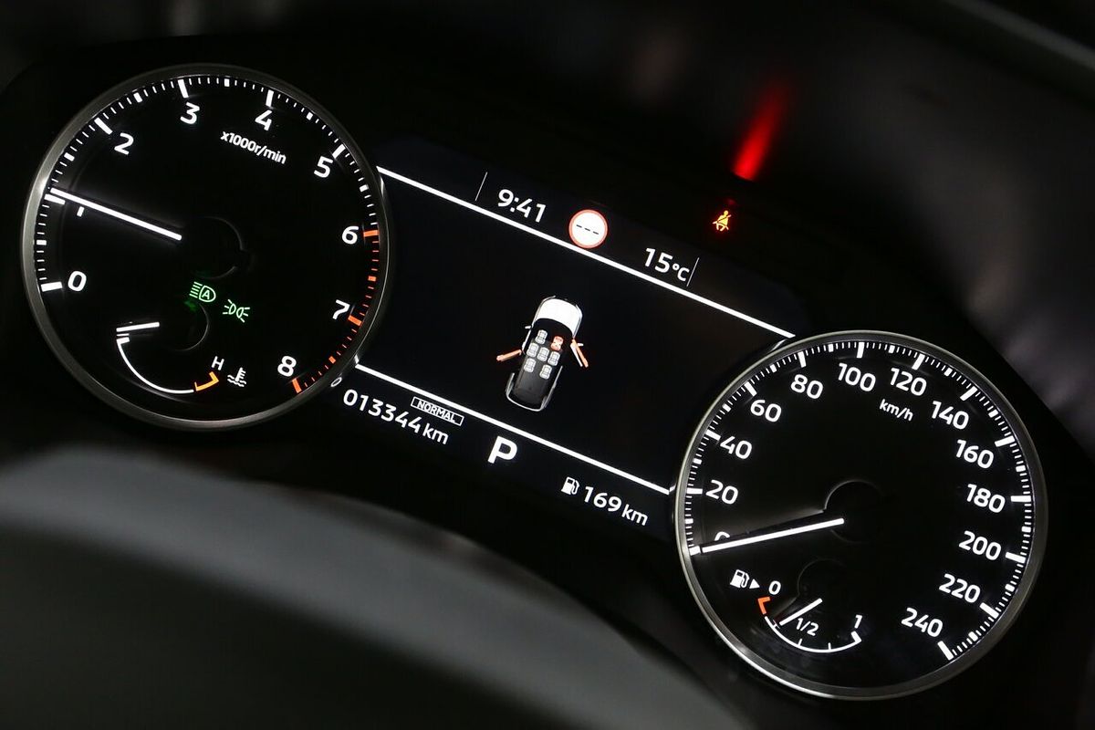 2024 Mitsubishi Outlander LS ZM