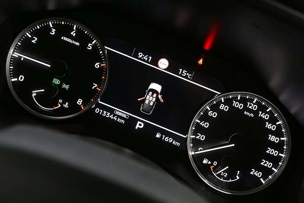 2024 Mitsubishi Outlander LS ZM